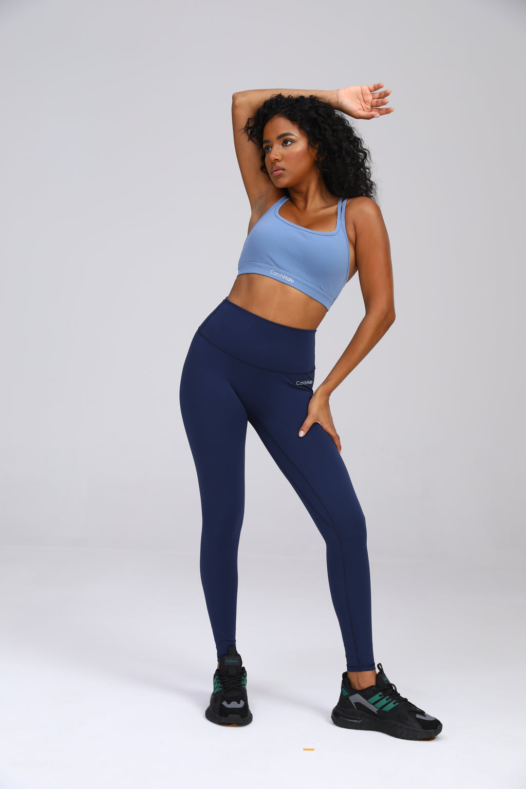 Sculpting Cross-Back Sports Bra | CW503