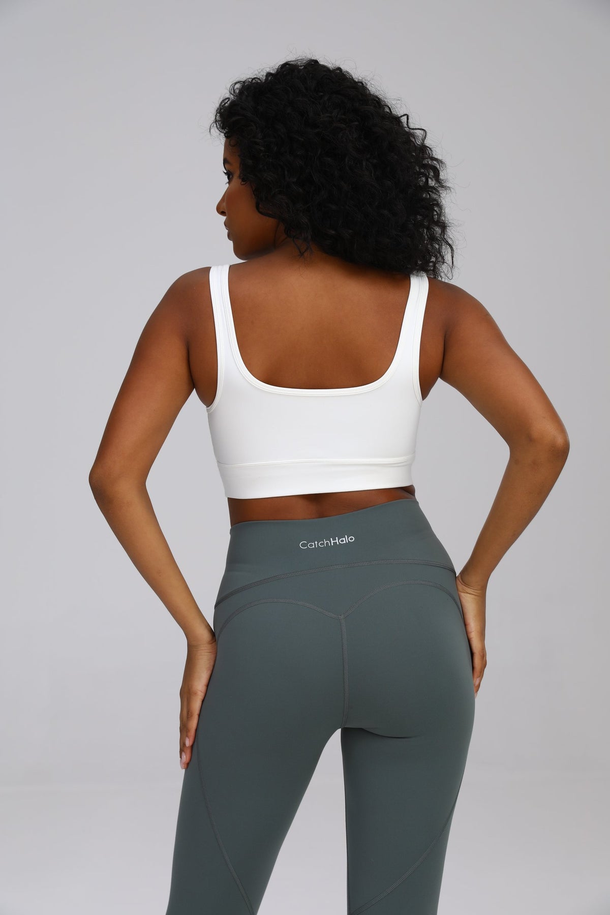 Sculpting Essential Yoga Legging | CW508